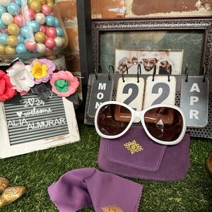 Carol Brodie Evil-Eye UV Large Round White Sunglasses w/Case Womens Brown Lens